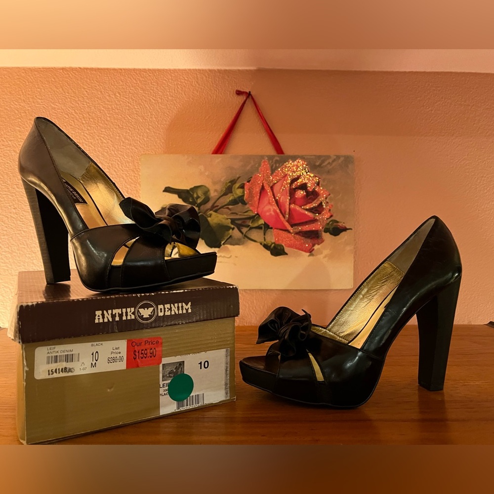 NIB vintage Antik Denim black patent leather pumps size 10 🔥